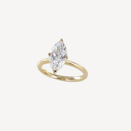 Bague Marquise en or jaune sertie de diamants – Maison Paillard
