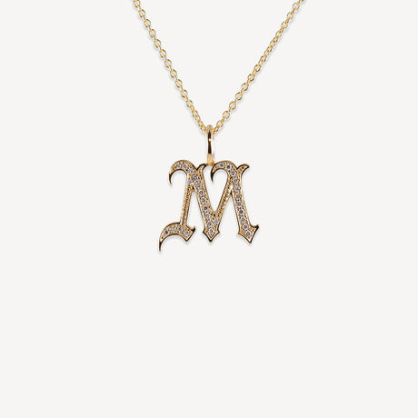 Collier Gothic Letter en or jaune serti de diamants – Maison Paillard